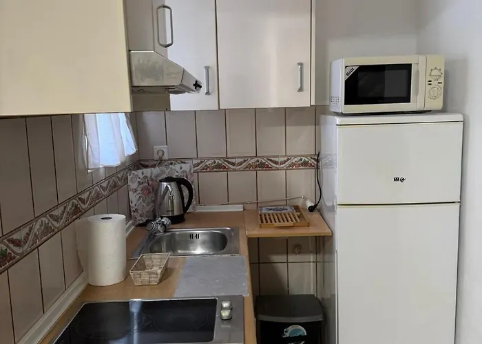 El Huerto De Helvias